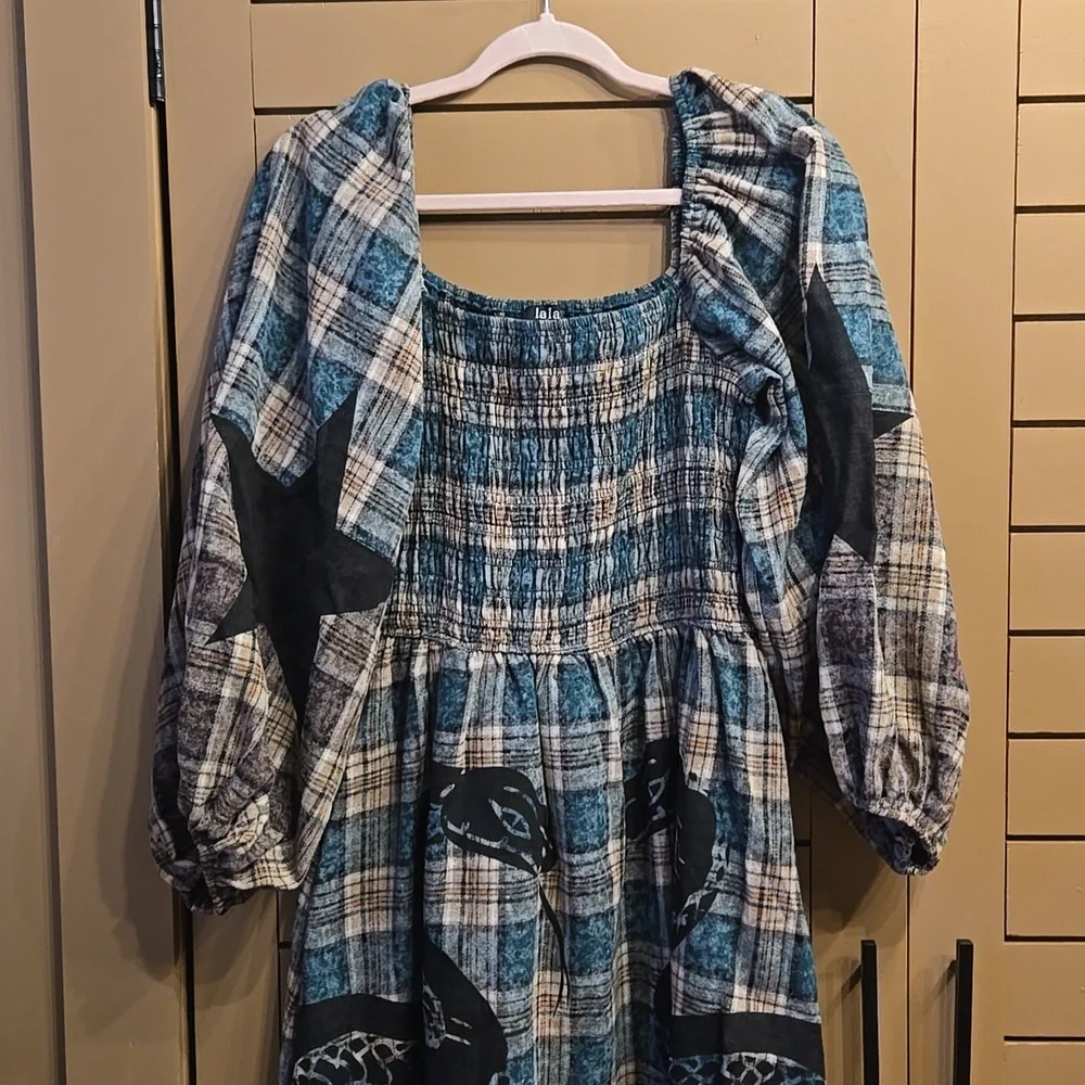 Dressed In LALA Sweet Revenge Smocked Plaid Snake Dress Size Medium - Picture 6 of 12